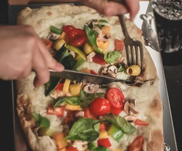 Aves Hotel&apartment بيت خشبي *