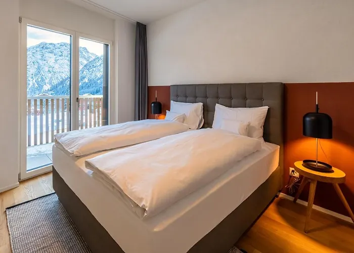 Aves Hotel&apartment بيت خشبي *