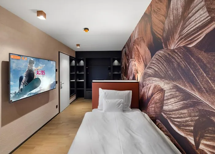 Aves Hotel&apartment * أروسا