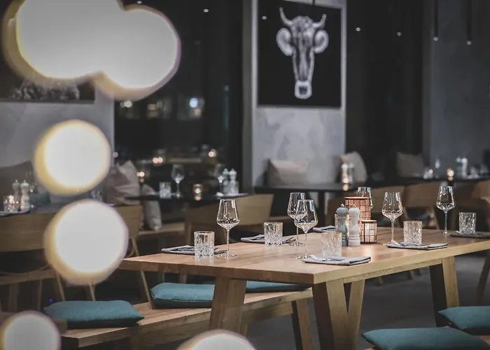 Aves Hotel&apartment أروسا