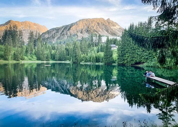 Aves Hotel&apartment أروسا