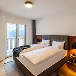 אכסניה Aves Hotel&apartment